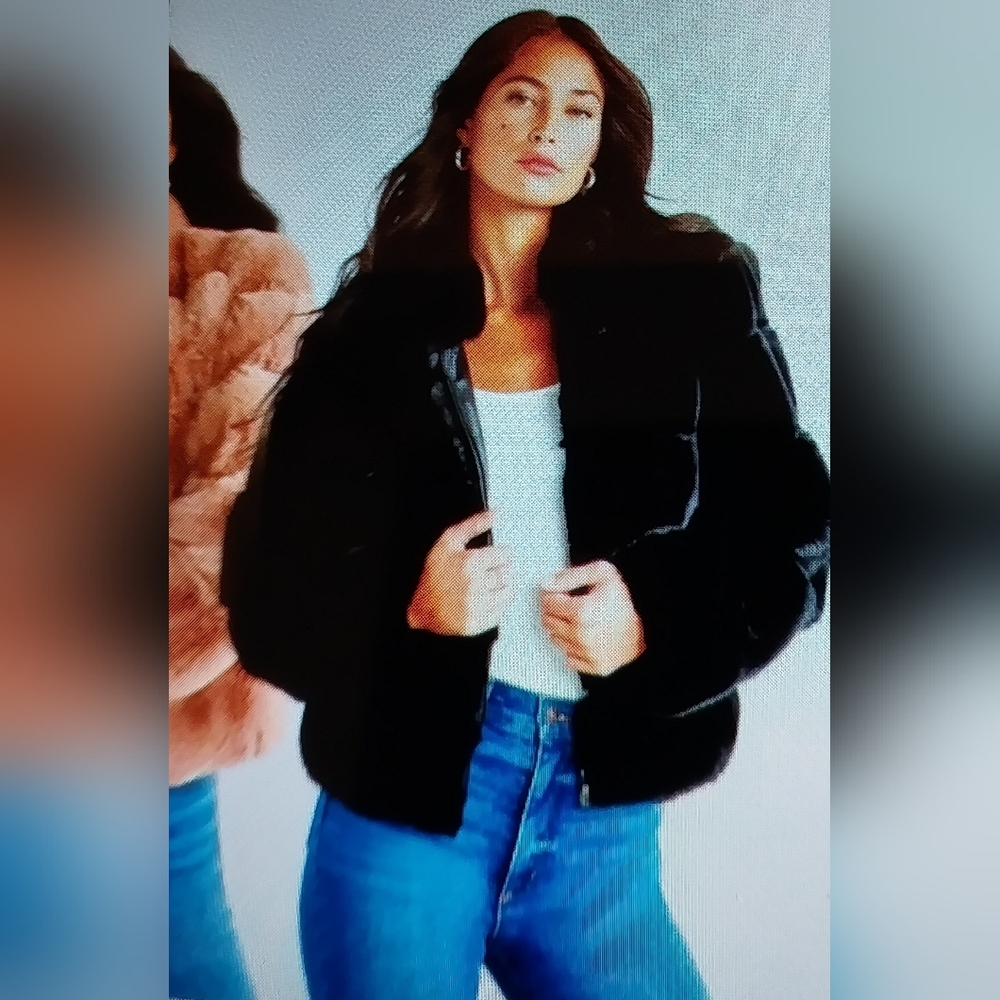Sofia Vergara Black Plush Teddy Jacket